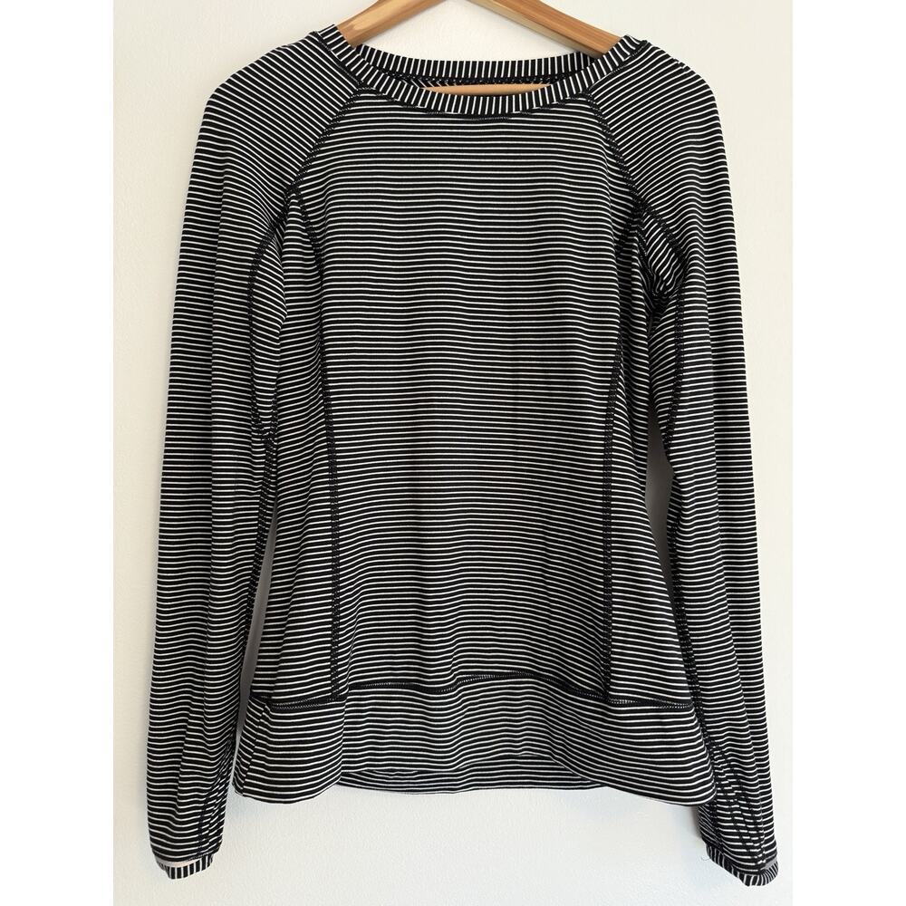 Lululemon Base Runner Long Sleeve Women's Sz 6 Black/White Striped‎